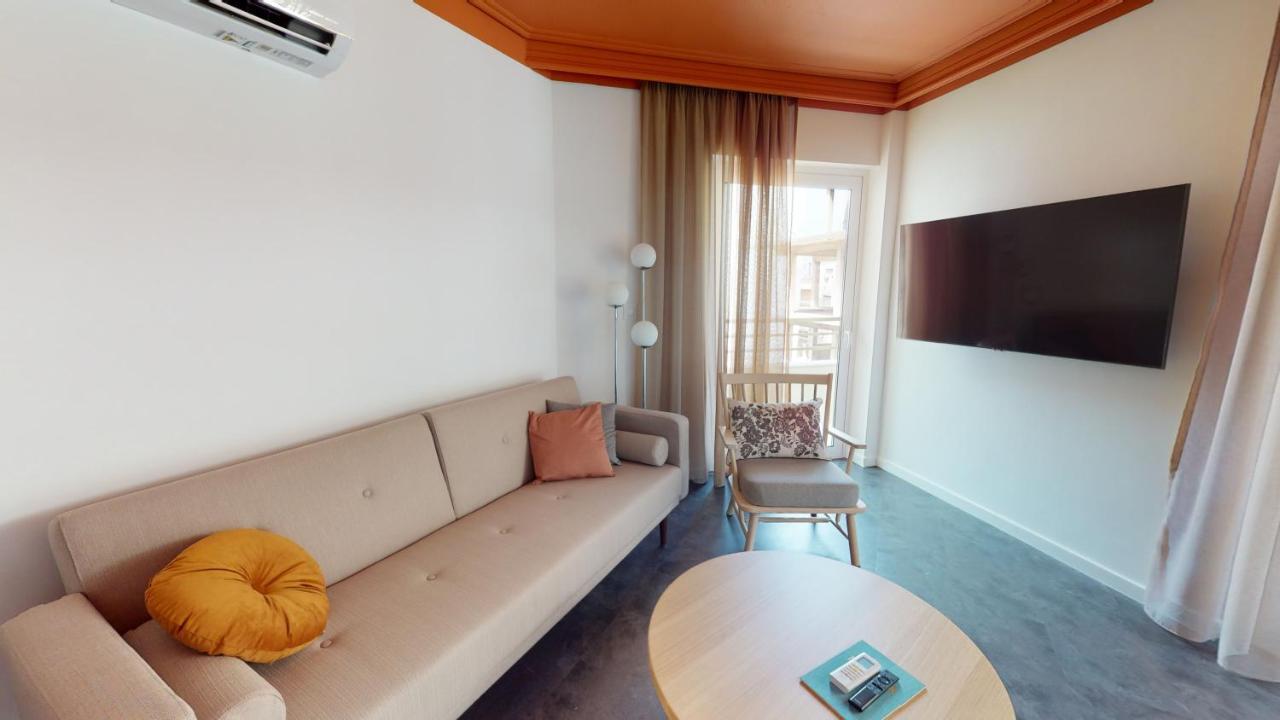 Onezerotwo By Zoia Living Aparthotel เอเธนส์ ภายนอก รูปภาพ