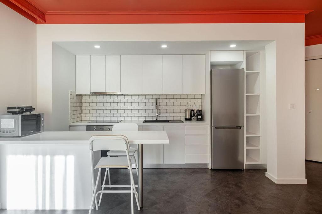 Onezerotwo By Zoia Living Aparthotel เอเธนส์ ภายนอก รูปภาพ